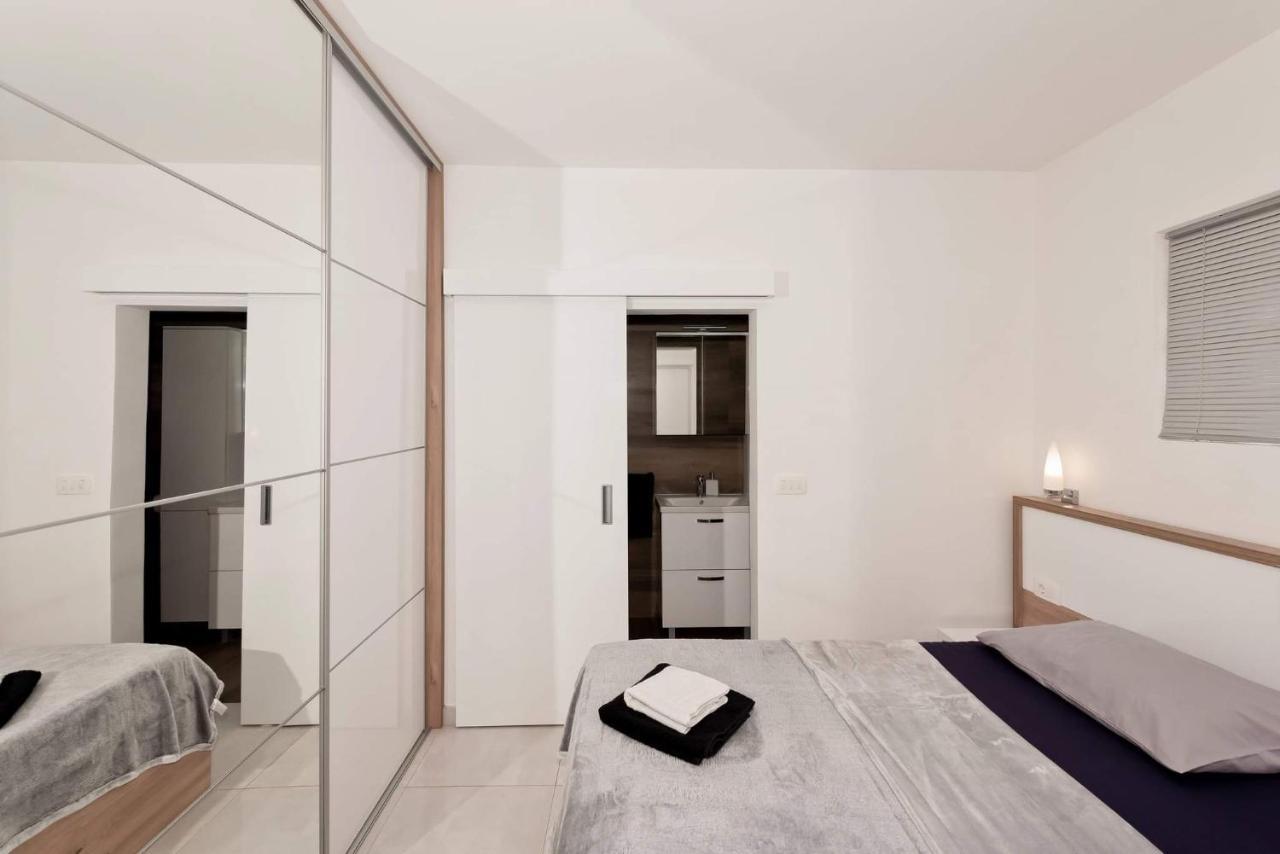 Apartment White Pearl Ražanac 外观 照片