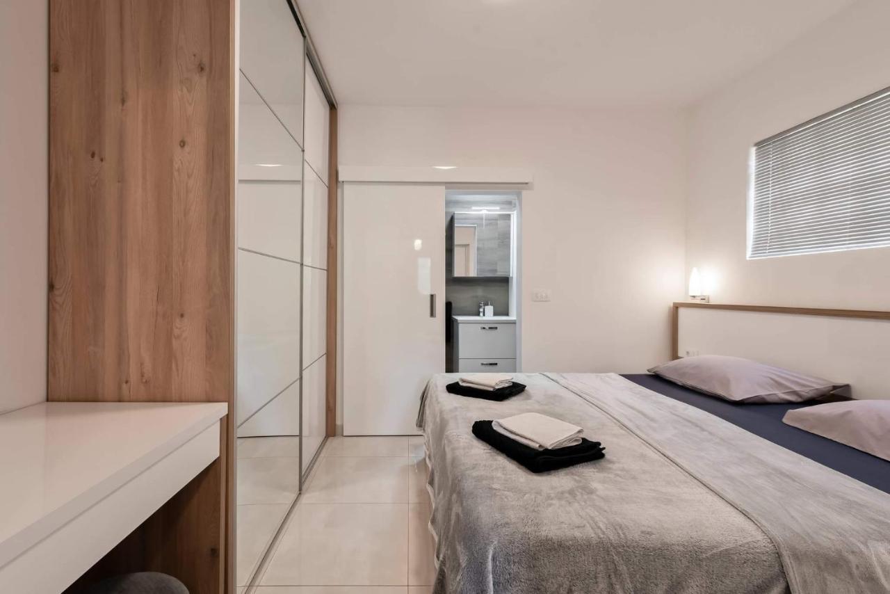 Apartment White Pearl Ražanac 外观 照片